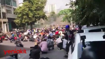 Myanmar’daki darbe karşıtı gösteride kan aktı
