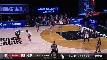 What a dunk by Brandon Ashley!