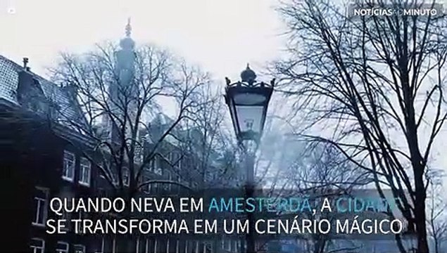 A mágica atmosfera da neve em Amesterdã