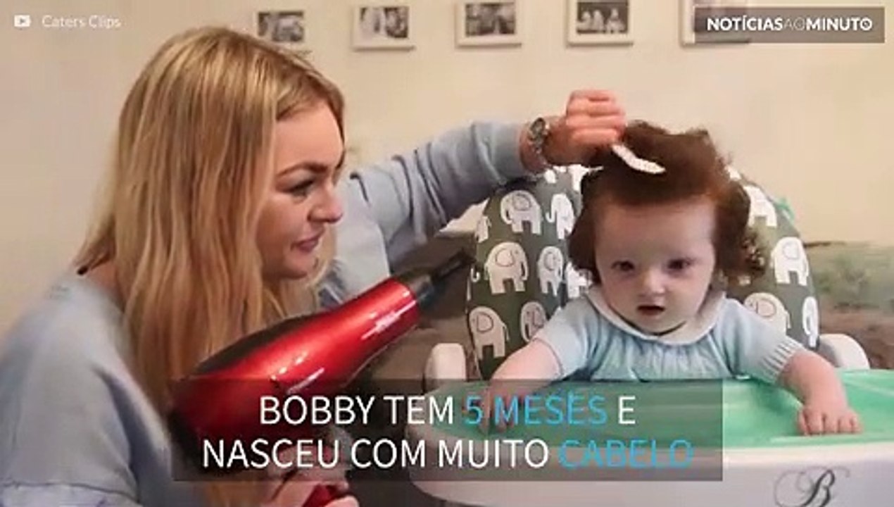 Bebê nasce completamente cabeludo