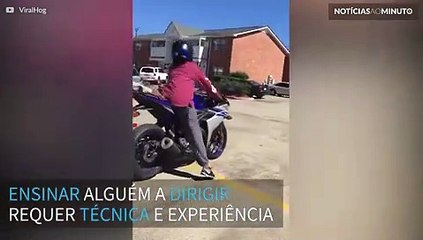 A pior forma de aprender a andar de moto
