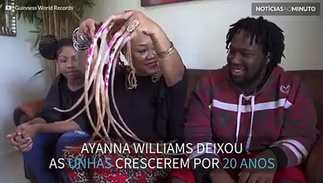 Conheça a mulher com as maiores unhas do mundo