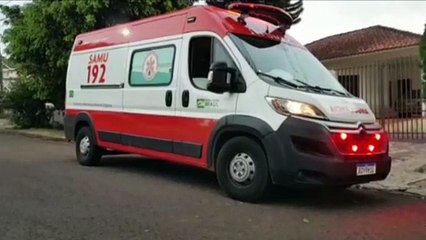 Idosa com problemas respiratórios é atendida pelo Consamu na Rua Tiradentes