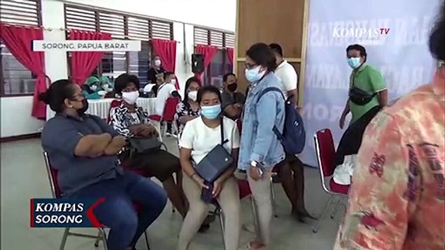 Ratusan Pelayan Publik Terima Vaksinasi