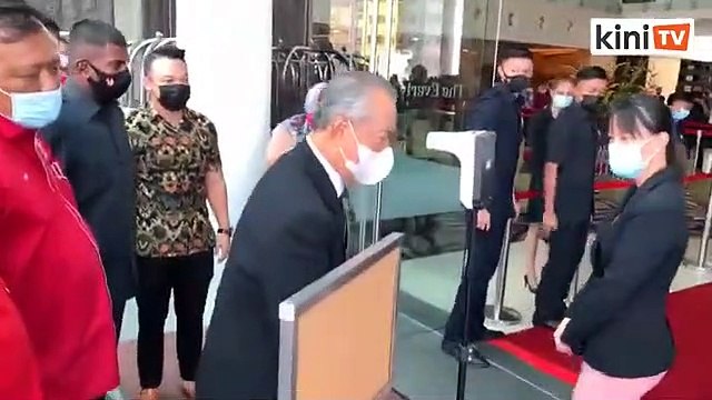 Muhyiddin tiba ke mesyuarat Bersatu, bincang keputusan Umno