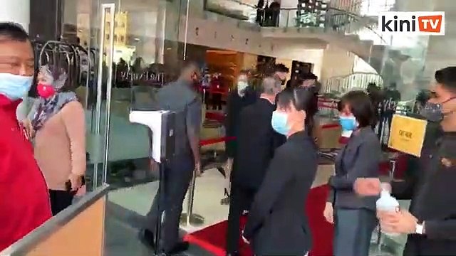 Muhyiddin arrives at Bersatu meeting to discuss Umno's decision to sever ties