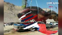 Kıyıya vuran 40 tonluk ölü balina paniğe neden oldu