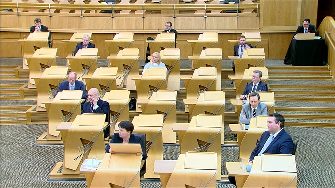 Sturgeon criticises 'political games' by Scotti...