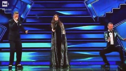 Amadeus balla a Sanremo 2021