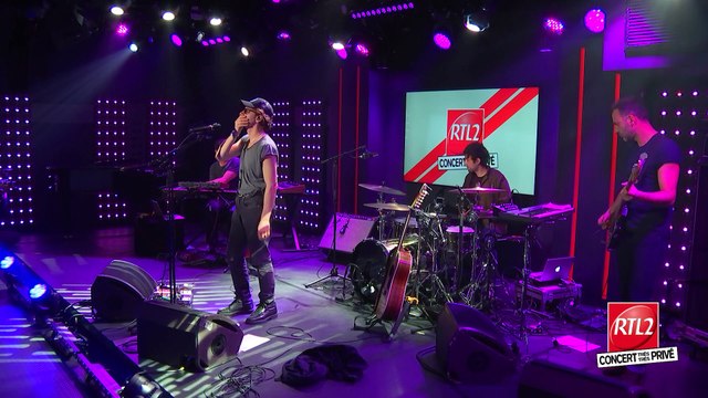 Raphaël : Maquillage bleu (Concert Très Très Privé RTL2)