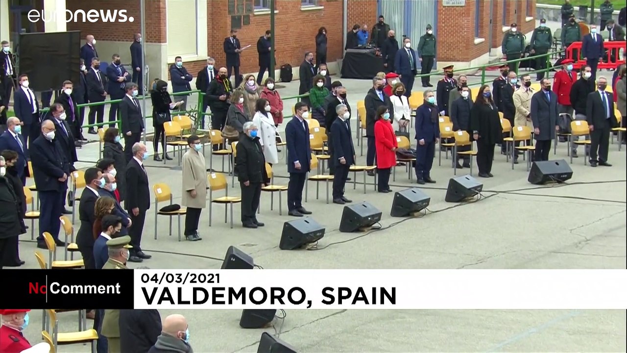 Dampfwalze zerstört 1.400 Waffen von Terrorgruppen