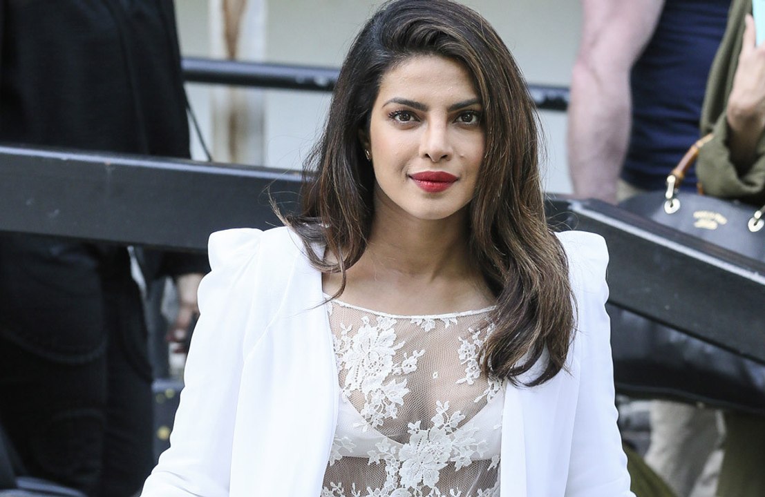 Priyanka Chopra : ses racines indiennes ont inspiré sa marque de produits capillaires