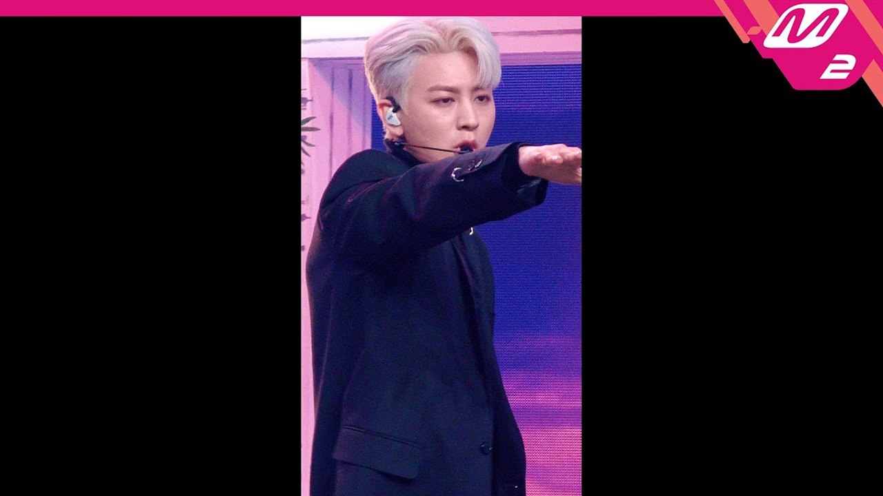 아이콘 송윤형 직캠 왜왜왜
