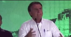 Bolsonaro diz que brasileiros são vistos como 'seres pre-históricos' no exterior