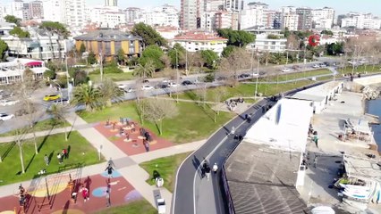 Güneşi gören vatandaşlar Caddebostan sahiline akın etti