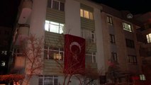 ANKARA - Tatvan'daki helikopter kazasında şehit düşen Albay Şentürk Aydınyer'in Ankara'daki ailesine acı haber ulaştı