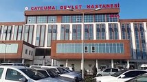 Hastane otoparkında 2 güvenlik görevlisinin silahla yaralayıp kaçtı