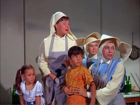 The Flying Nun 1x09 Days of Nuns and Roses . Sally Feilds