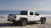 Jeep® Gladiator Overland Preview