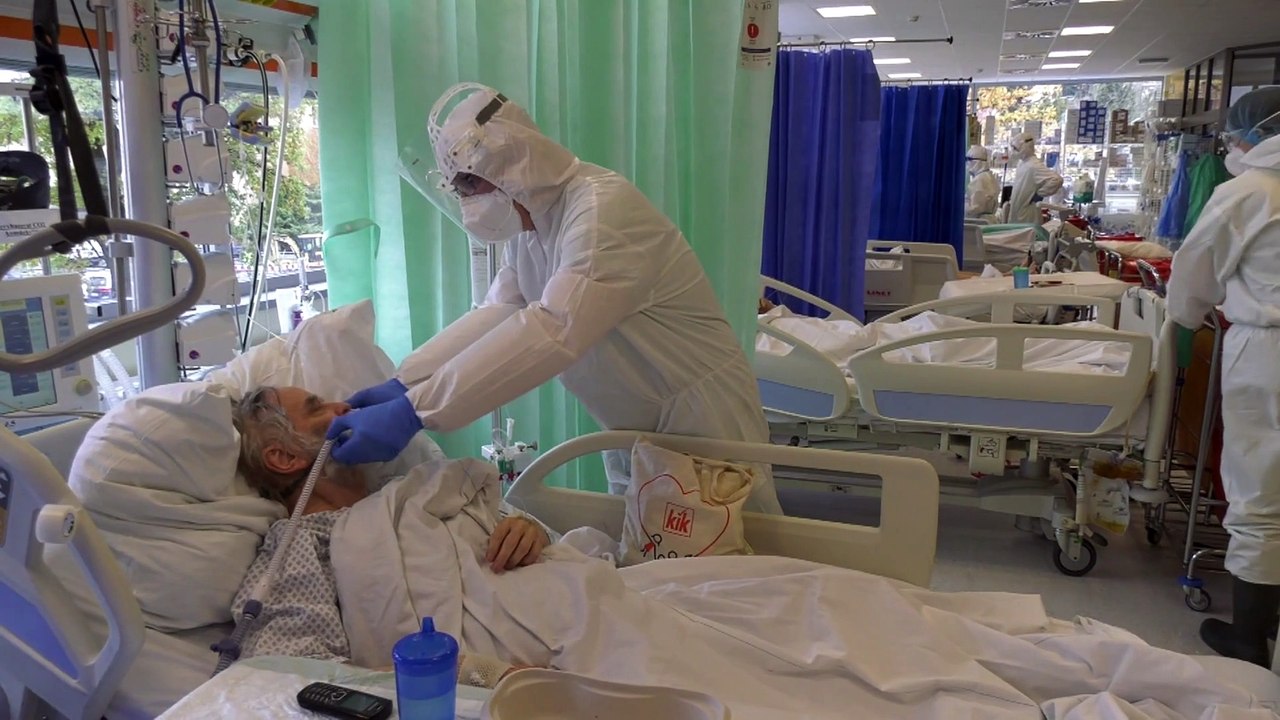 Zu langsam, zu spät? Kritik am Coronamanagement in Tschechien