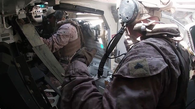 US Marines - 11th Marine Expeditionary Unit (MEU) - Pacific Fire Power