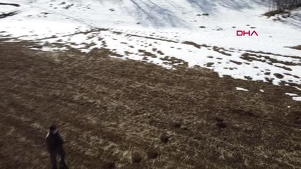 TOKAT Tokatlı çoban, arazide bulduğu gök taşlarına 200 bin dolar istiyor