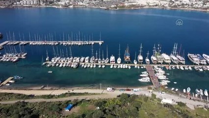 Bodrum'da dalgıçların yaptığı deniz dibi temizliğinde bir ton atık toplandı