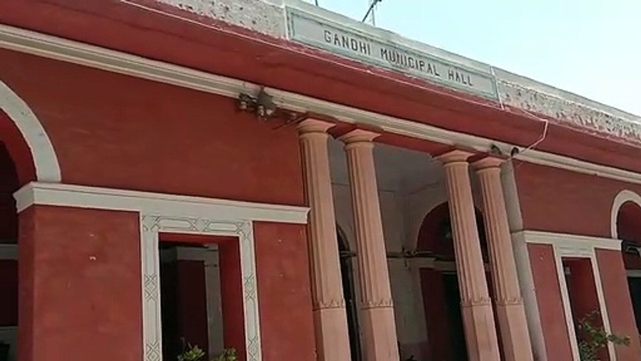 कार्यवाहक स्वच्छता प्रभारियों के आदेश को तत्काल...
