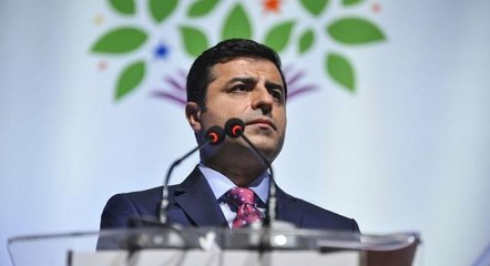 11 şehidimiz için mesaj yayınlayan Demirtaş'ın, "Şehit" yerine "Yaşamını yitiren askerler" demesi büyük tepki çekti