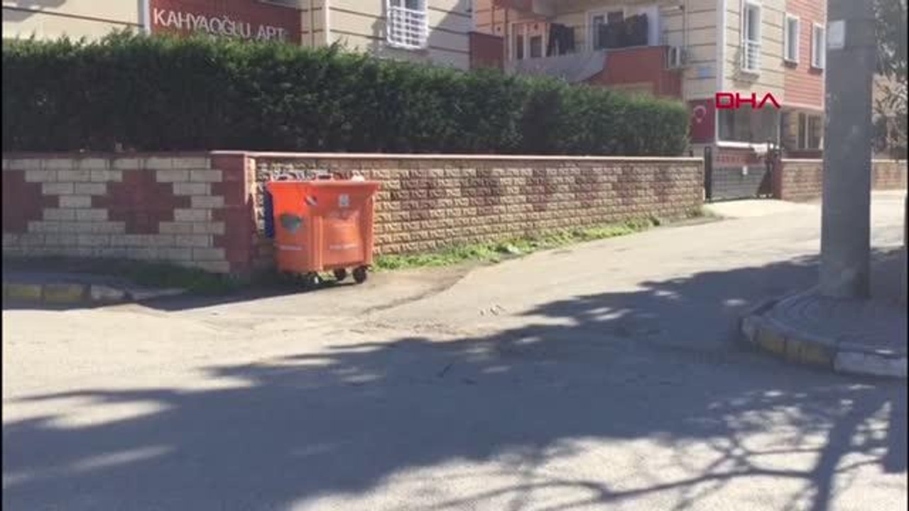 KOCAELİ Barışma teklifini reddeden eşini satırla yaraladı