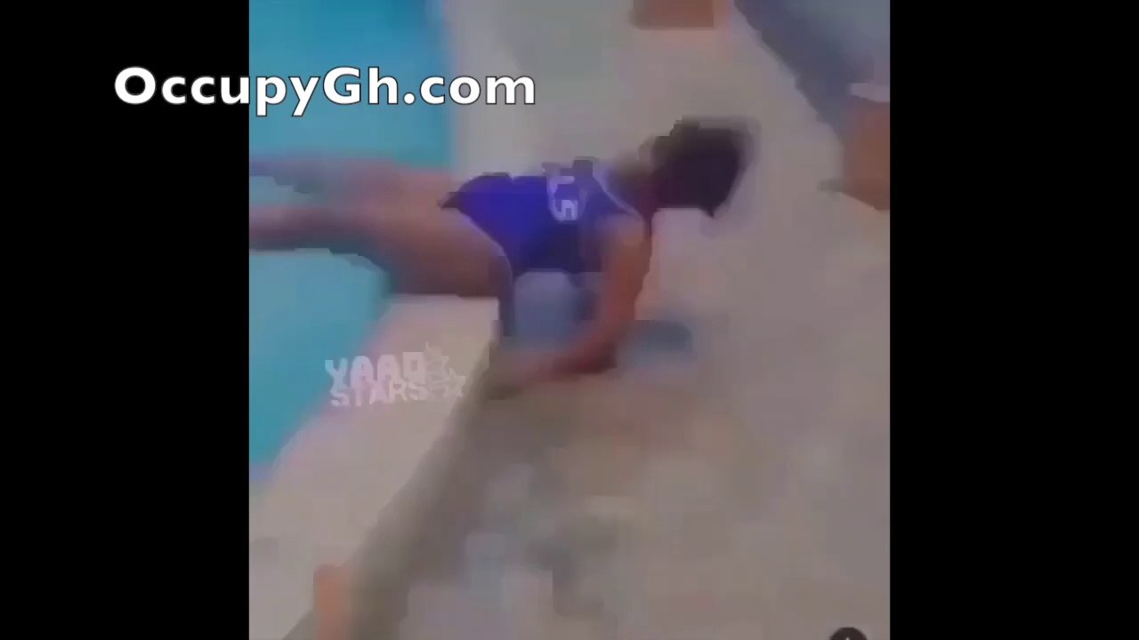 Slay Queen Almost Falls To Her Death By The Pool Side Trying Silly Stunt