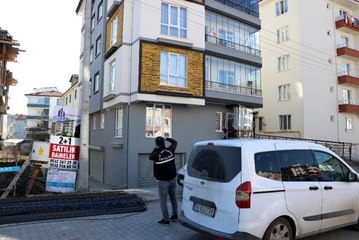 Apartmanın 3'üncü katındaki pencereden düşen kadın ağır yaralandı