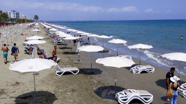 Kıbrıs: Mayıs başında, İngiltere'den 'iki doz aşı olmuş' turistlere kapımız açık