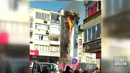 Kartal'da dershanenin de bulunduğu binada yangın