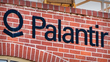 Cathie Wood's Palantir Buy: What Cramer Doesn't Understand