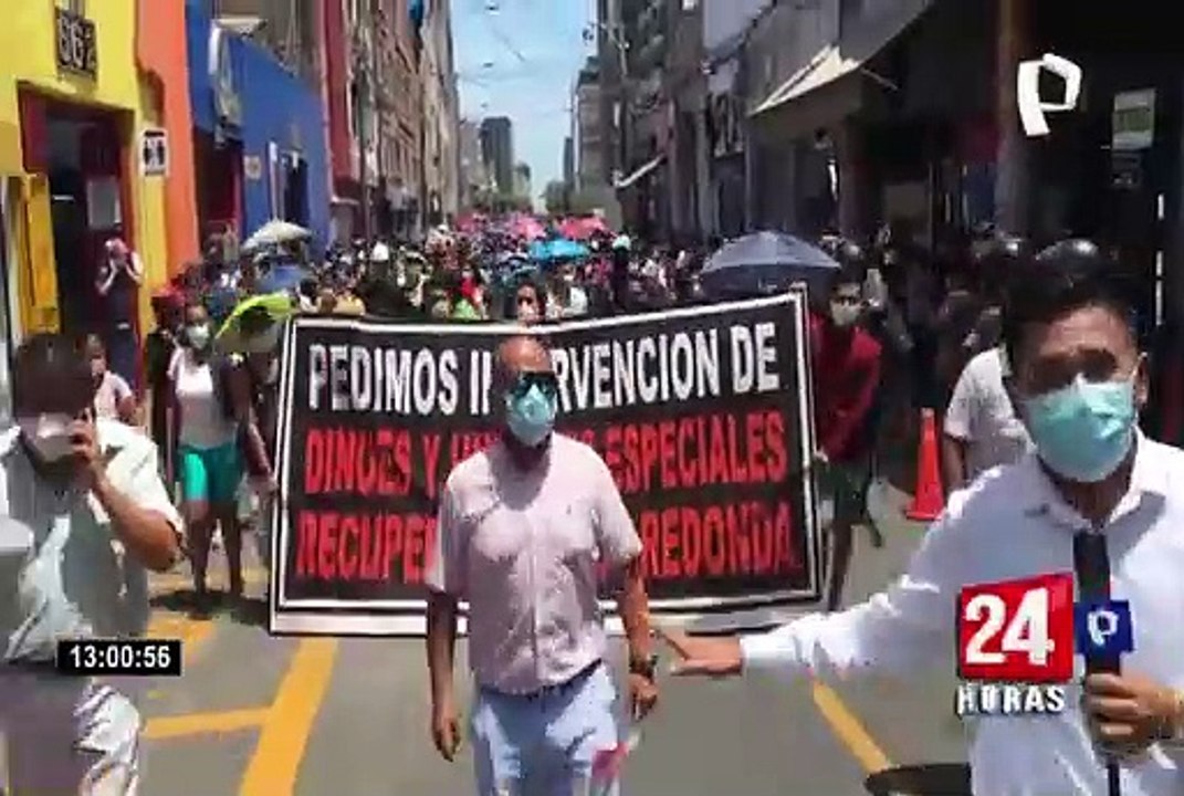 Comerciantes formales de Mesa Redonda exigen el retiro definitivo de ambulantes