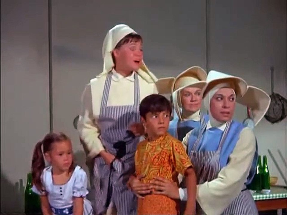 The Flying Nun   1x09   Days of Nuns and Roses .    Sally Feilds