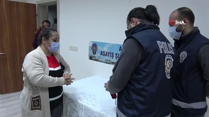 Tüp bebek tedavisi için biriktiriyordu...Yerde bir kese altın buldu, polisi aradı