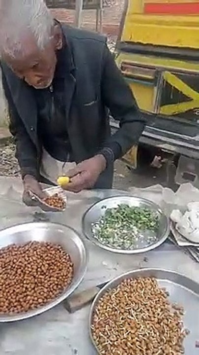 వైరలవుతోన్న 98 ఏళ్ల వృద్ధుడి వీడియో