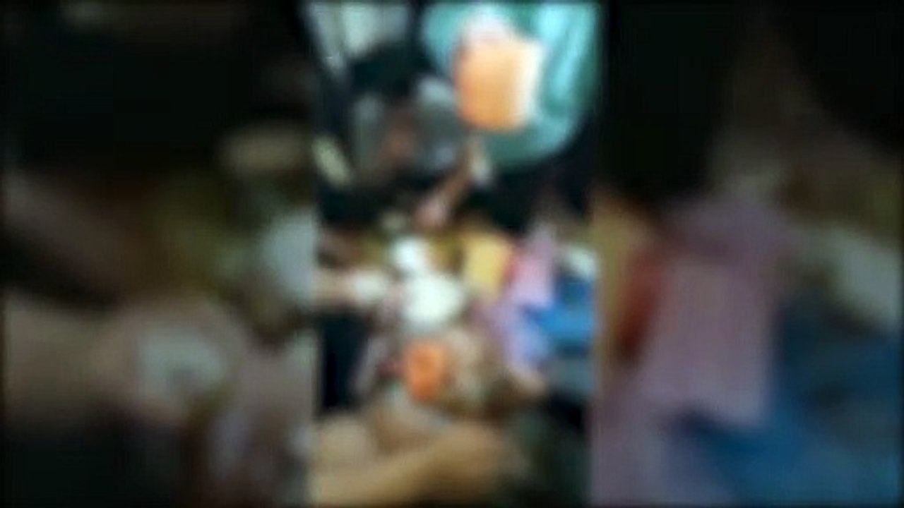 Cô giáo quay clip “cổ vũ” học sinh uống bia