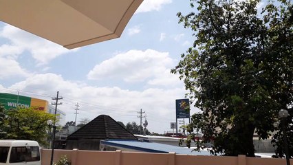 The sun is shining! Bright afternoon everyone!