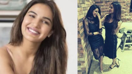 Bigg Boss 14: Jasmin aur Mouni की ये Picture हुई viral जानिए कियू | FilmiBeat