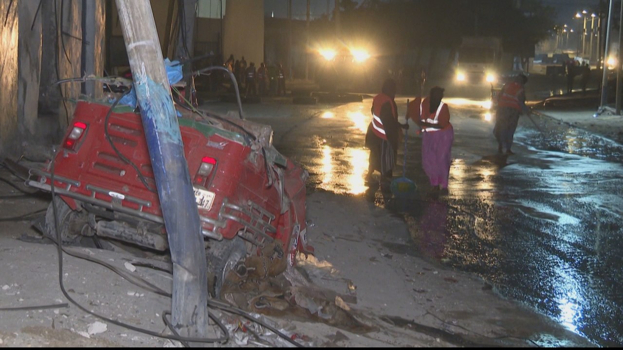 At least 20 killed by suicide car bomb blast in Somalia