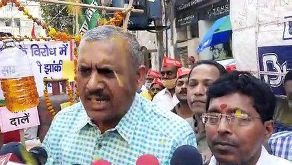 हुई महंगी बहुत रसोई, थोड़ा-थोड़ा खाया करो: विधायक अमिताभ बाजपेई