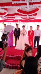 Đám cưới miền tây