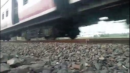 Cam on the Rail line Stone || Katwa - Bandel Local || Eastern Railways