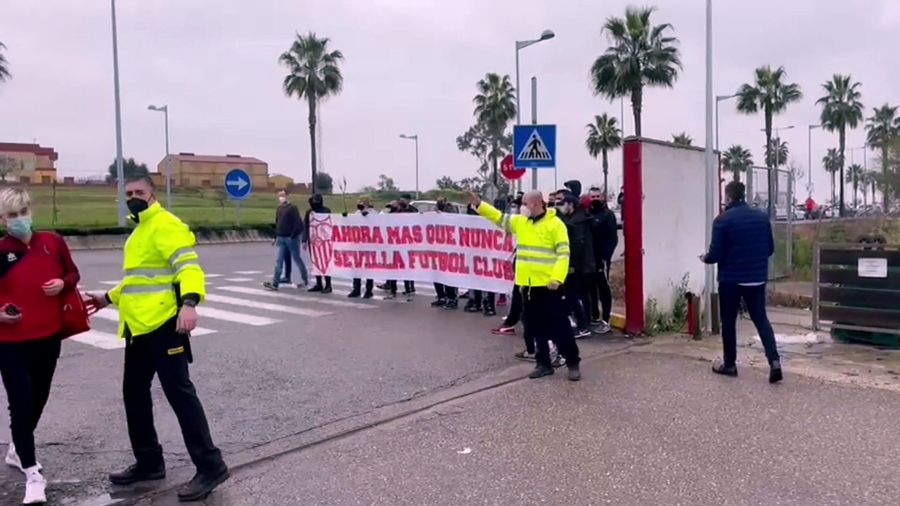 Arenga al SevillaFC antes de viajar a Dortmund