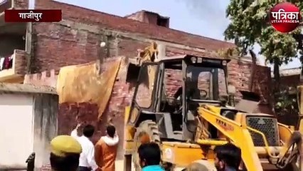 नजूल किए जमीन पर हो रहे निर्माण पर एसडीएम ने चलवाया बुल्डोजर