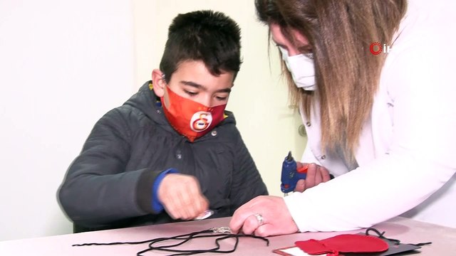 Çocuklar ve babalardan annelere Kadınlar Günü hediyesi