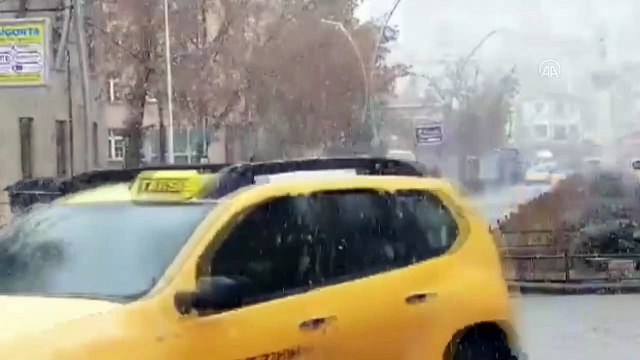 BAYBURT - Kar yağışı etkili oluyor